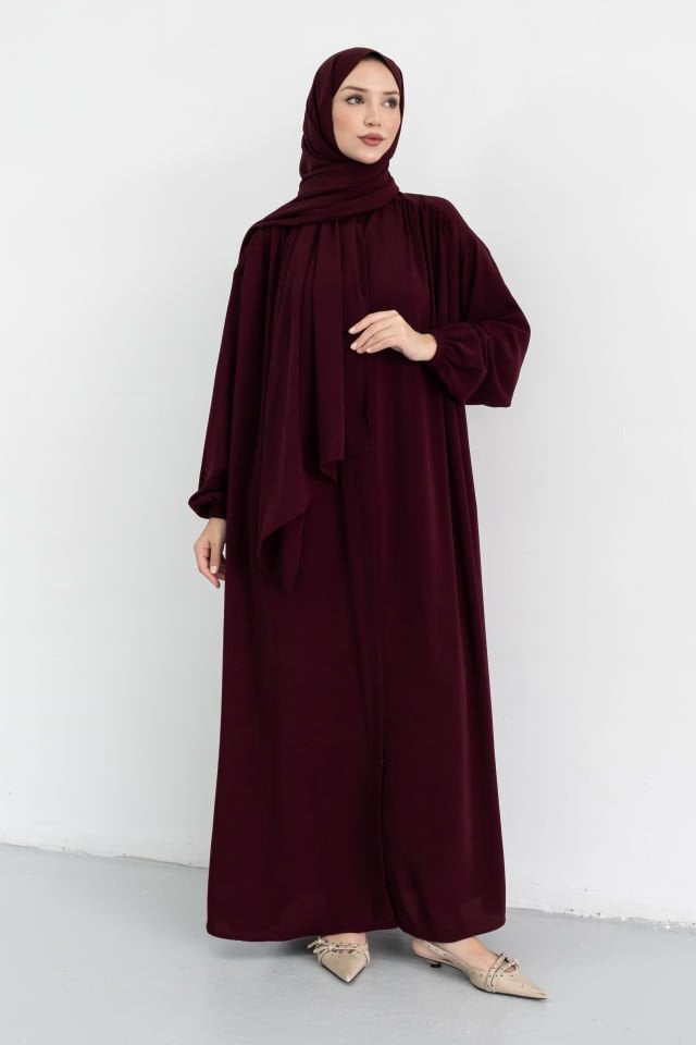 Omuzdan Büzgülü Ferace