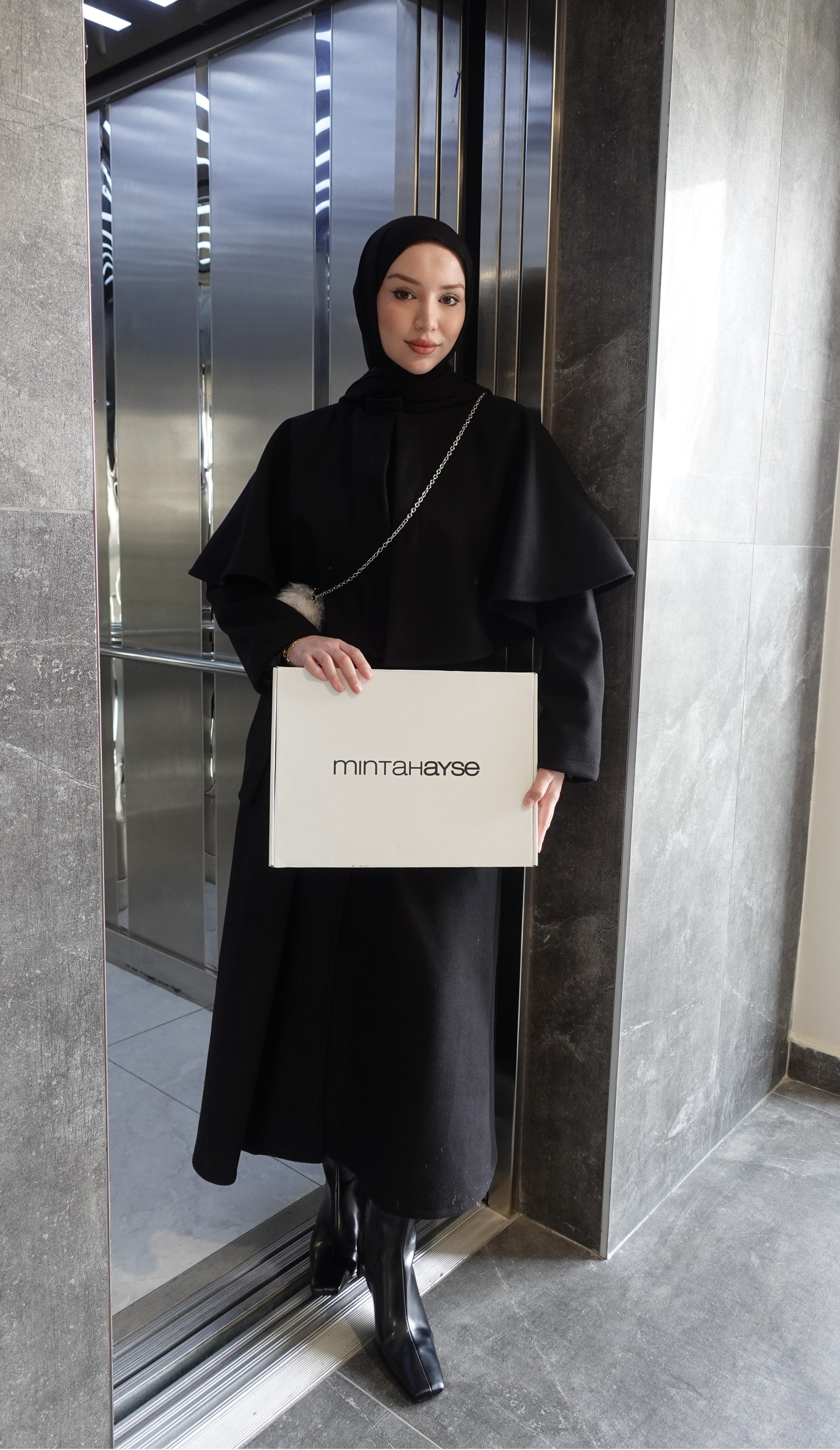 Pelerinli Kaşe Kaban - Siyah