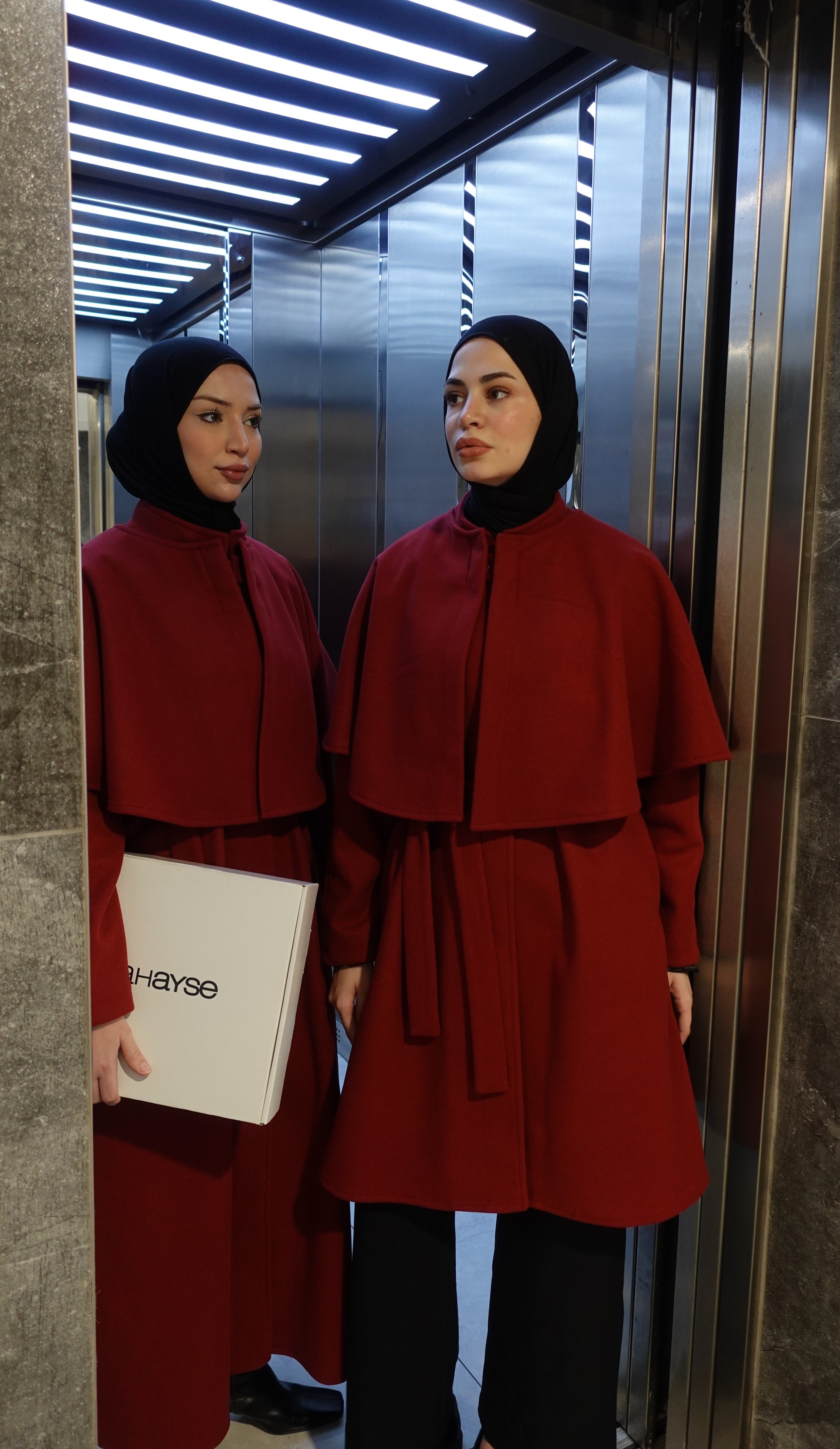 Pelerinli Kaşe Kaban - Kırmızı