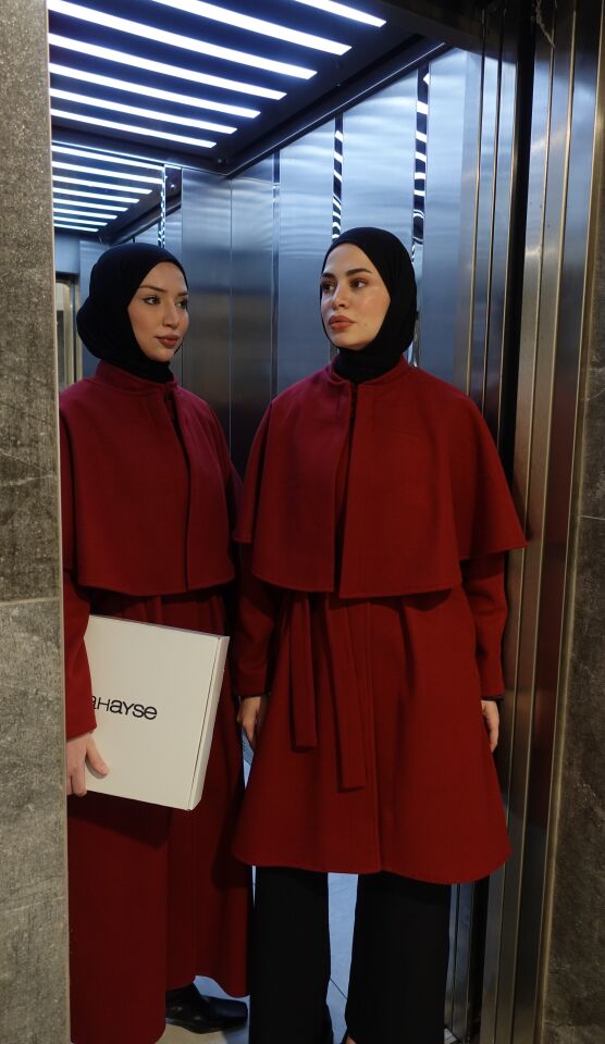 Pelerinli Kaşe Kaban - Kırmızı