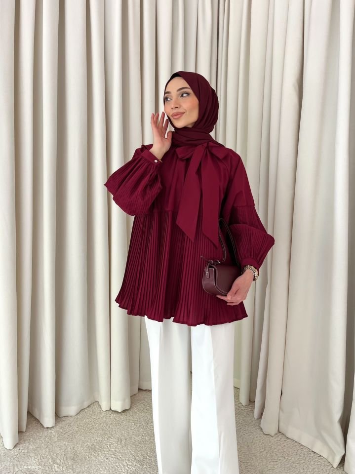 Pile Detaylı Fiyonk Bluz