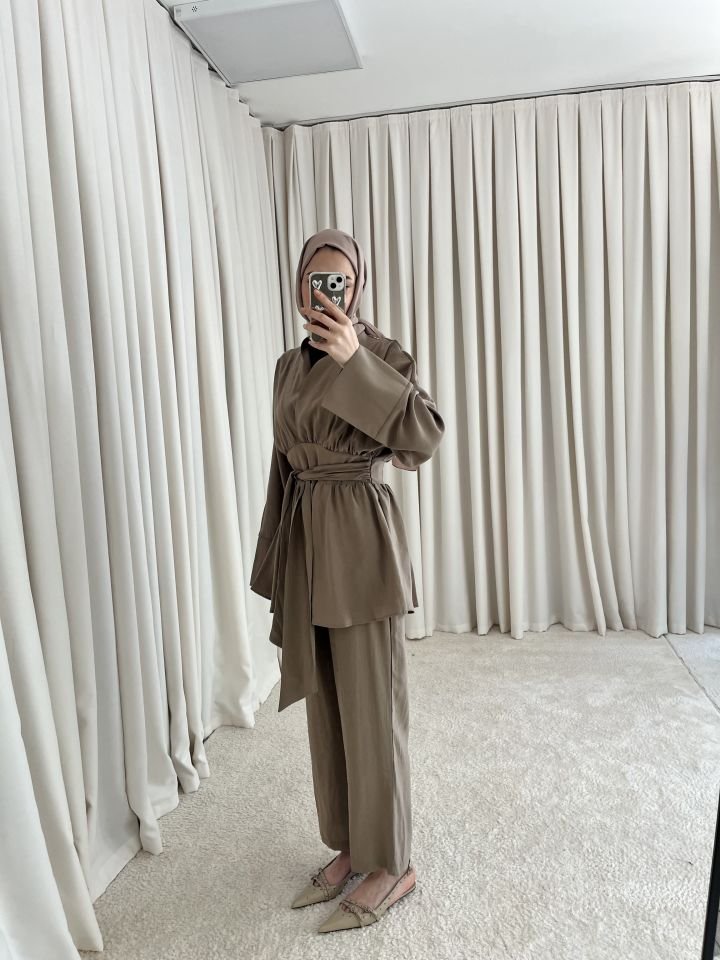 Modal Kuşaklı Pantolonlu Takım