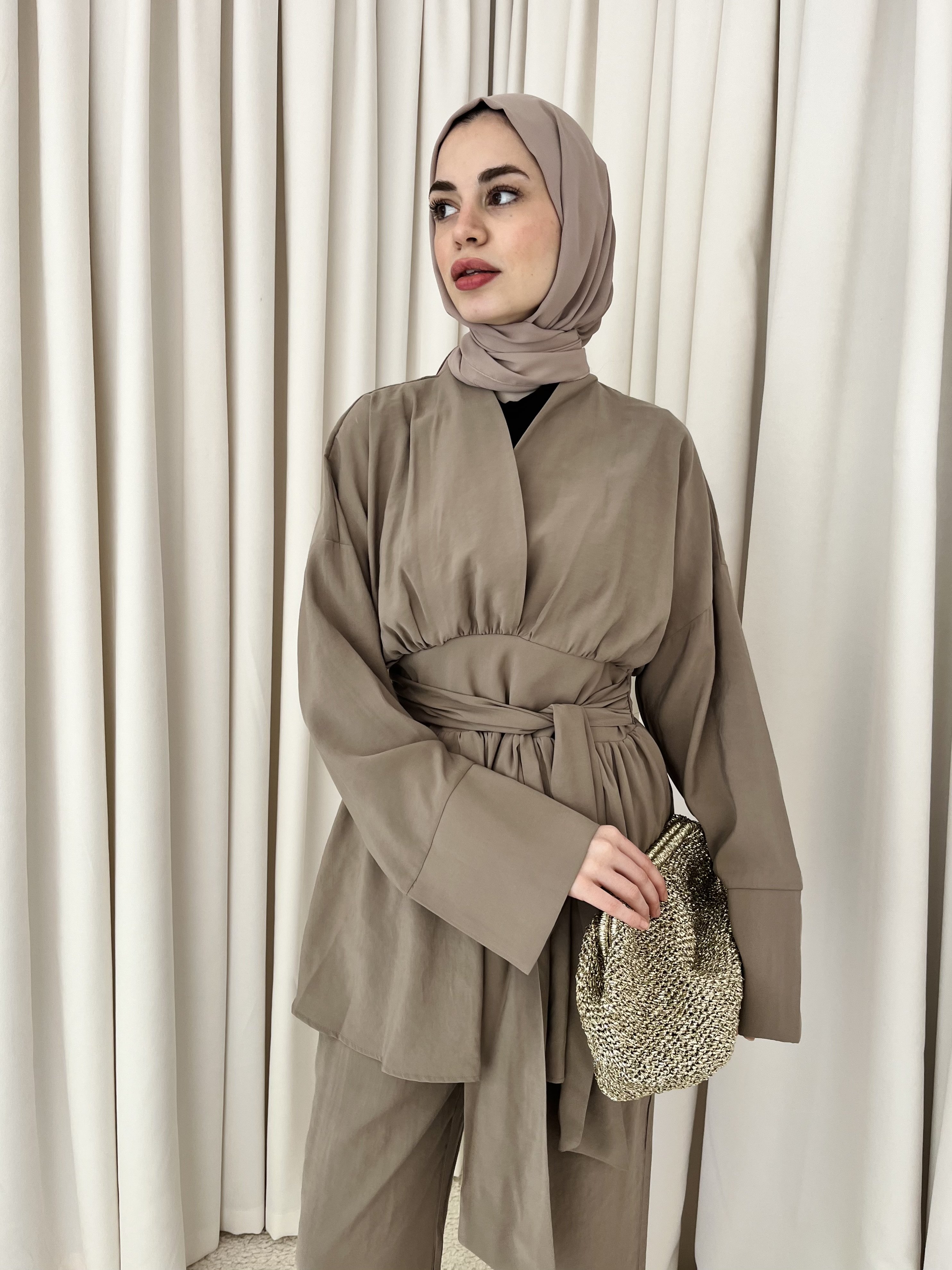 Modal Kuşaklı Pantolonlu Takım